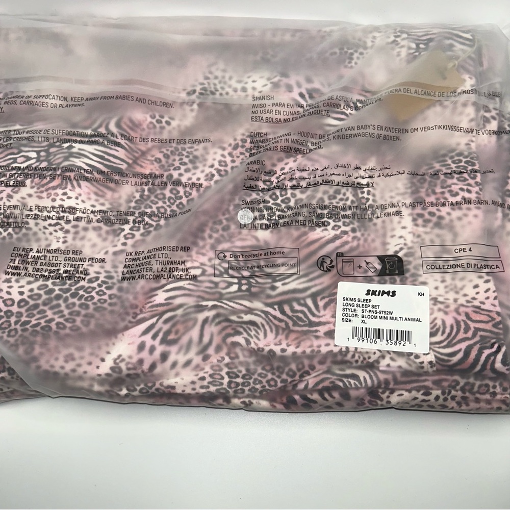 Skims long sleeve sleep set in bloom mini multi animal print in pink new in bag - Picture 4 of 6